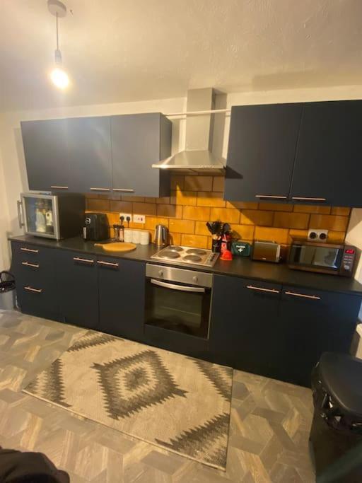 Mountain View Two Bedroom Llwynypia エクステリア 写真
